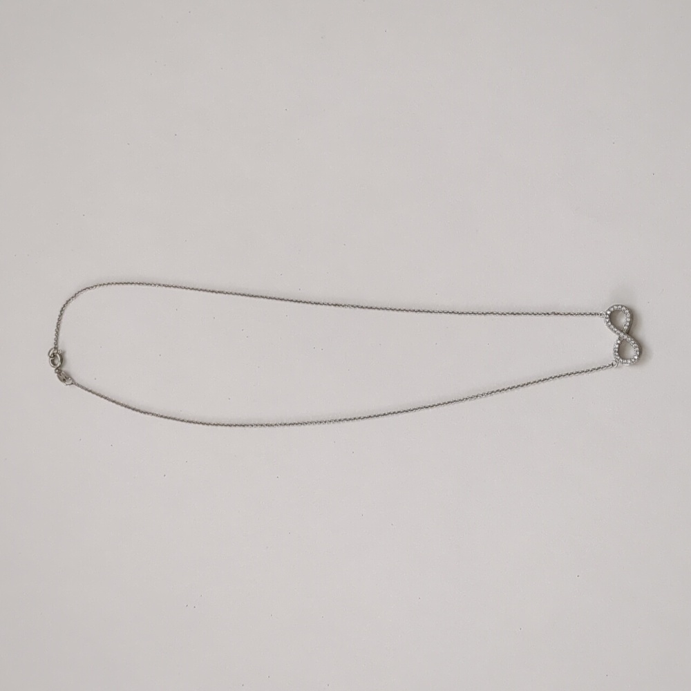 Silver Costume Jewelry Infinity Necklace 18"